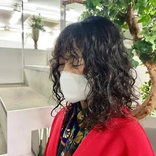 ミディアム パーマ 山田 里美のヘアスタイル