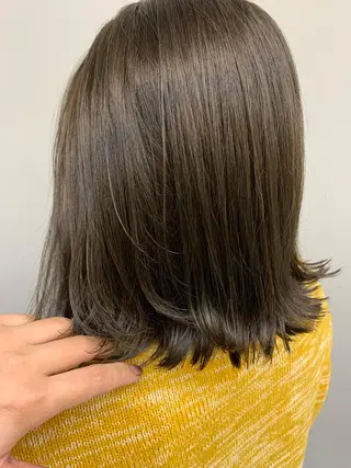 ミディアム カラー theF___ yukoのヘアスタイル