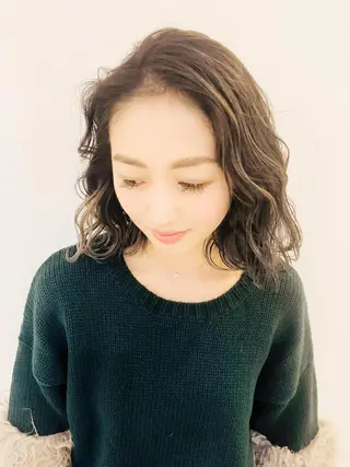 ミディアム カラー CHIHO💚羽エク /マツエクのヘアスタイル