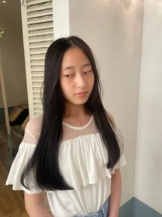 ロング カラー パーマ 森山 陽菜のヘアスタイル