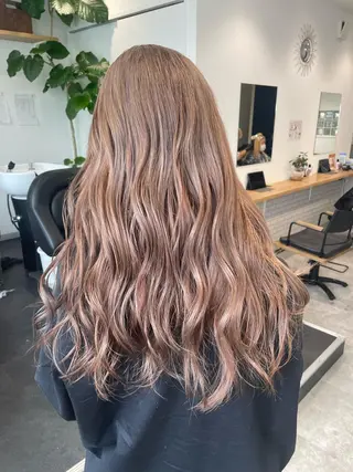 カラー miyu/ハイトーン /ブリーチのヘアスタイル