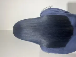 セミロング 鈴木 由紀のヘアスタイル