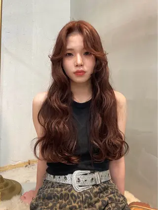 ロング カラー Fev YUZUのヘアスタイル