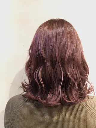 ミディアム 小林 愛花のヘアスタイル