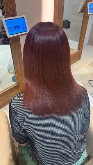カラー 加藤 礼奈のヘアスタイル
