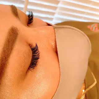 マツエク・マツパ Lucia 深野のマツエク・マツパデザイン