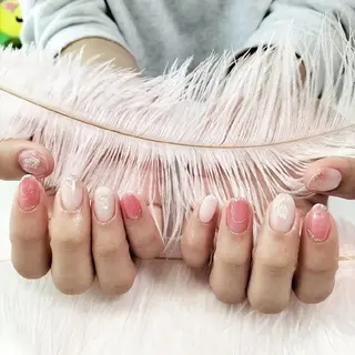 ネイル YUYI.nail salon所属・Mi Naのネイルデザイン