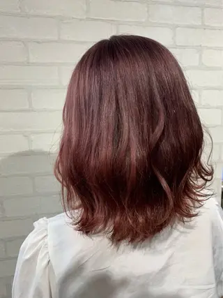 ミディアム カラー 土屋 咲希のヘアスタイル