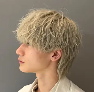 メンズ ニュアンス/フェザー /ウルフ/伶馬のヘアスタイル