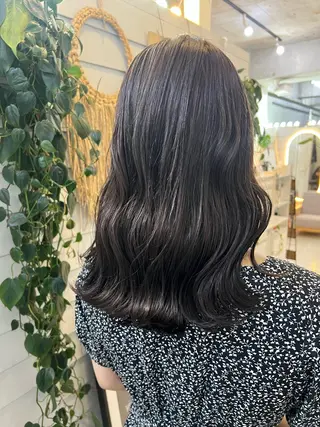 カラー YUI ハイトーンカラーのヘアスタイル