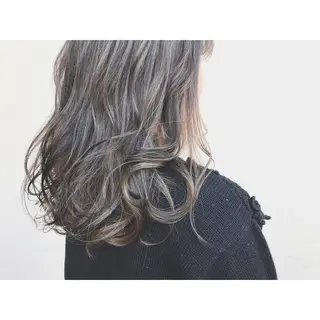 セミロング カラー なかにし まゆみのヘアスタイル