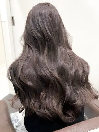 ロング カラー 大塚 加奈恵のヘアスタイル