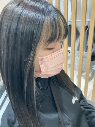 ロング 白土 さくらのヘアスタイル