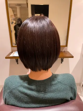 ショート カラー 新谷 玲日のヘアスタイル