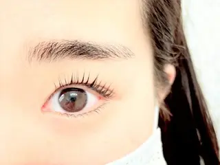 マツエク・マツパ エルフ 阿部月菜の眉毛・アイブロウイメージ