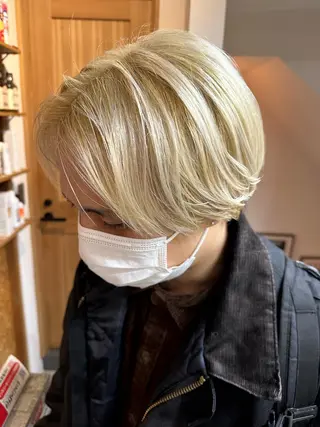 ショート カラー マツダテホノカ🌼 ボブ・ハイトーン🌼のヘアスタイル