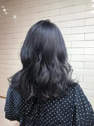 セミロング 🤍髪質改善➕透明感 カラー🤍川上葵のヘアスタイル