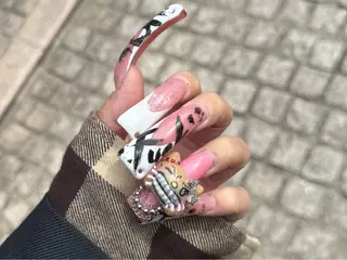 ネイル ONIKA Nail 青山通り店所属・ONIKA Nail 表参道A4徒歩2分のネイルデザイン