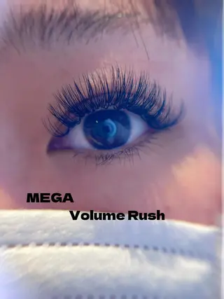 マツエク・マツパ ~LANA~ eyelash / eyebrow salon所属・~𝑳𝑨𝑵𝑨~ 𝑬𝑹𝑰のマツエク・マツパデザイン