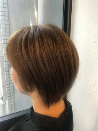 ショート カラー 髪質改善&ブリーチ 伊勢 祐一郎のヘアスタイル