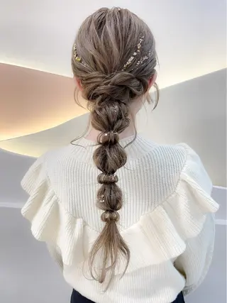 ヘアアレンジ ミディアム/顔周り/ ベージュ🌼mayuのヘアスタイル