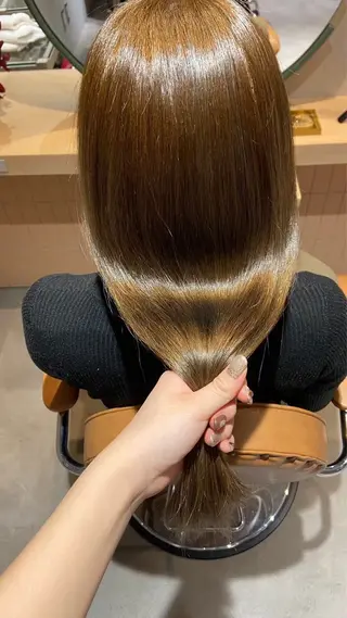 ロング カラー ヘアアレンジ 松本 夢叶のヘアスタイル