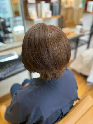 ショート カラー カネコ ナナミのヘアスタイル