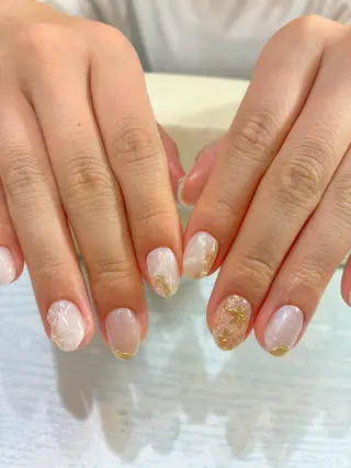 ネイル Nest 岩崎のネイルデザイン