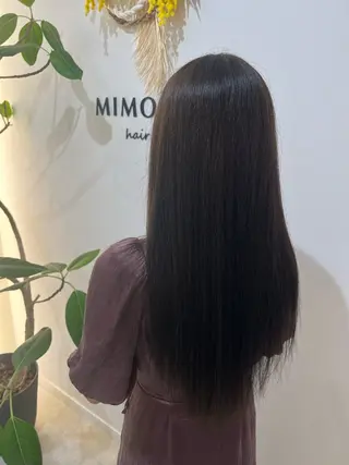 ロング 鈴木 彩香のヘアスタイル