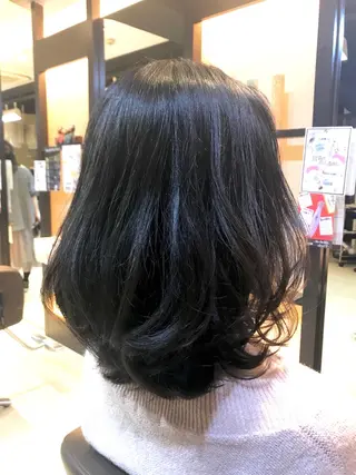 ミディアム 🔶艶髪レイヤー 縮毛矯正 金山🔶のヘアスタイル