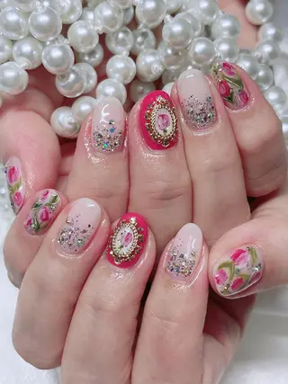 ネイル Cutil Nailsalon所属・Cutil. Nail🌈のネイルデザイン