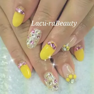 ネイル 小顔と腸の専門店 ラクーラビューティのエステ・リラクイメージ