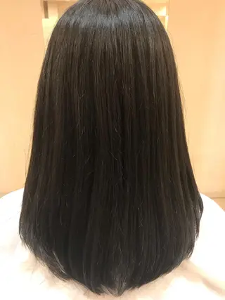 セミロング 斎藤 彩香のヘアスタイル