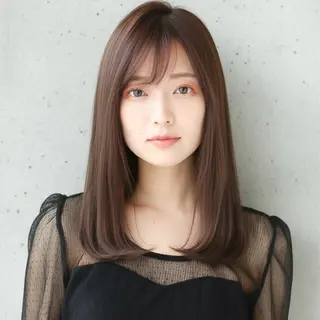 セミロング レイヤー/髪質 改善/岡田遥希のヘアスタイル