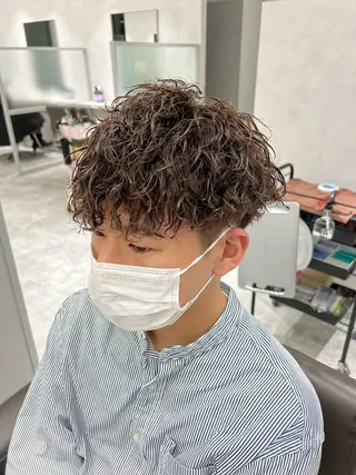 ショート カラー パーマ メンズ kiitos所属・関西センターパート メンズモデル募集のヘアスタイル