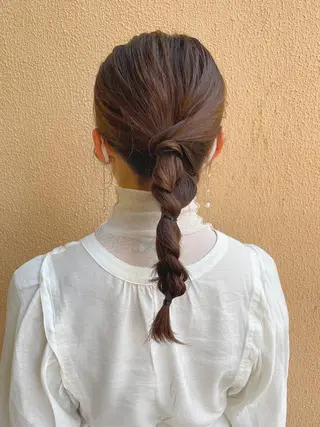 ミディアム ヘアアレンジ COMILE 🌼 SUZUKAのヘアスタイル