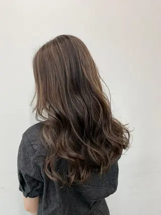 セミロング カラー 公式 Ease by amble luxeのヘアスタイル