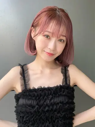 ミディアム ボブ/デザインカラー /表参道/新井美有紀のヘアスタイル