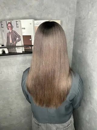 カラー すだ こゆみのヘアスタイル