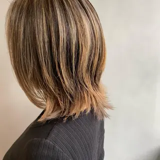 ミディアム カラー 🪐SOURCE 塚口　シマブクロ🪐のヘアスタイル