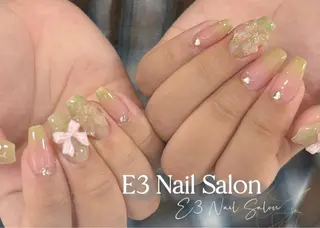 ネイル E3 Nail Salon所属・山口 奈々のネイルデザイン