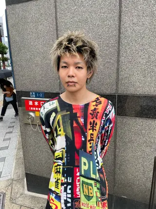 カラー メンズ Lolonois梅田 澤田　葵のヘアスタイル