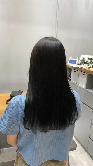 ロング パーマ エマ ピボット 中川店所属・富原崇太/切りっぱな しボブ/透明感カラーのヘアスタイル