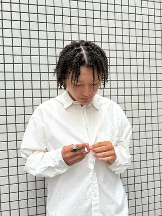 ミディアム メンズ 山口 ヒロトのヘアスタイル