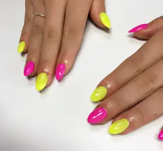 ネイル 《カメレオン》 西田美輝のヘアスタイル