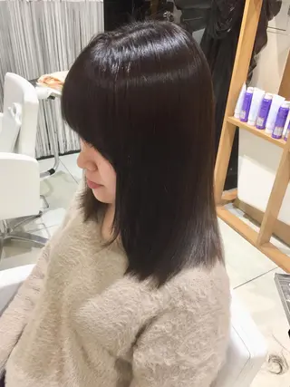 セミロング カラー 松吉 純平のヘアスタイル