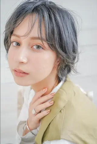 ショート カラー モテ🤍ヘア 🖤gene川島のヘアスタイル