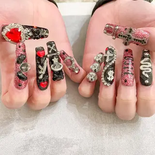 ネイル ゴテゴテ💙ワンホン リオナのネイルデザイン