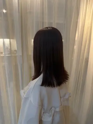 セミロング replay所属・藤原 百花のヘアスタイル