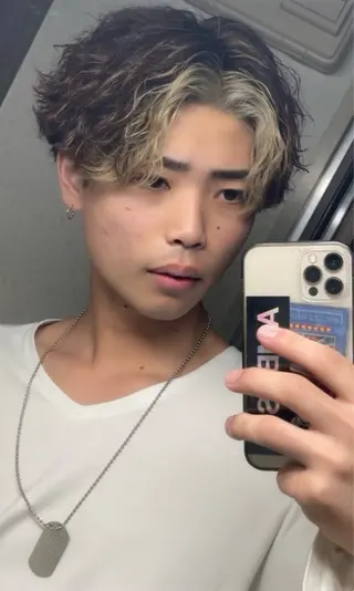 カラー メンズ AI TOKYO men’s 横浜所属・大森 萌生のヘアスタイル